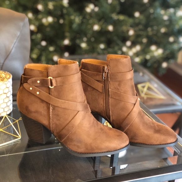 Cityclassified Shoes - High Healed Ankle Boots MicroSuede Med-Width